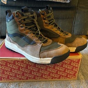 Vans Ultrarange MTE-2 Gore-Tex Boots Size 10